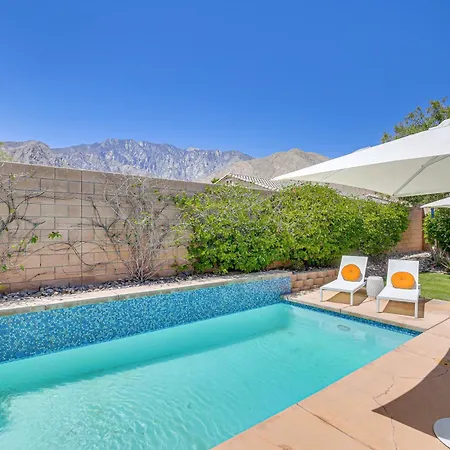 Private Pool And Mtn Views Luxe Palm Springs Home!